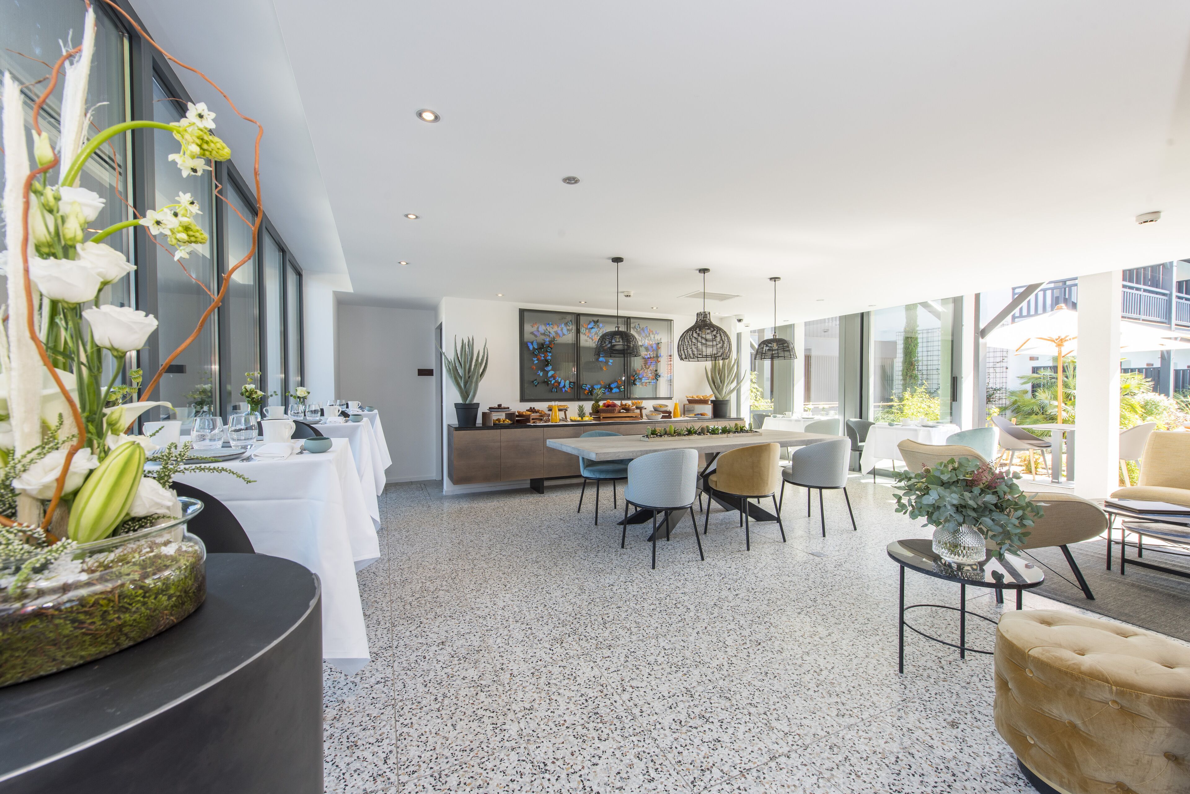 daily full breakfast (eur 18 per person)