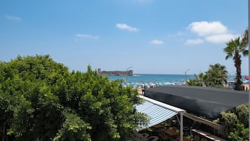 Junior-Vierbettzimmer, Meerblick | Blick vom Balkon