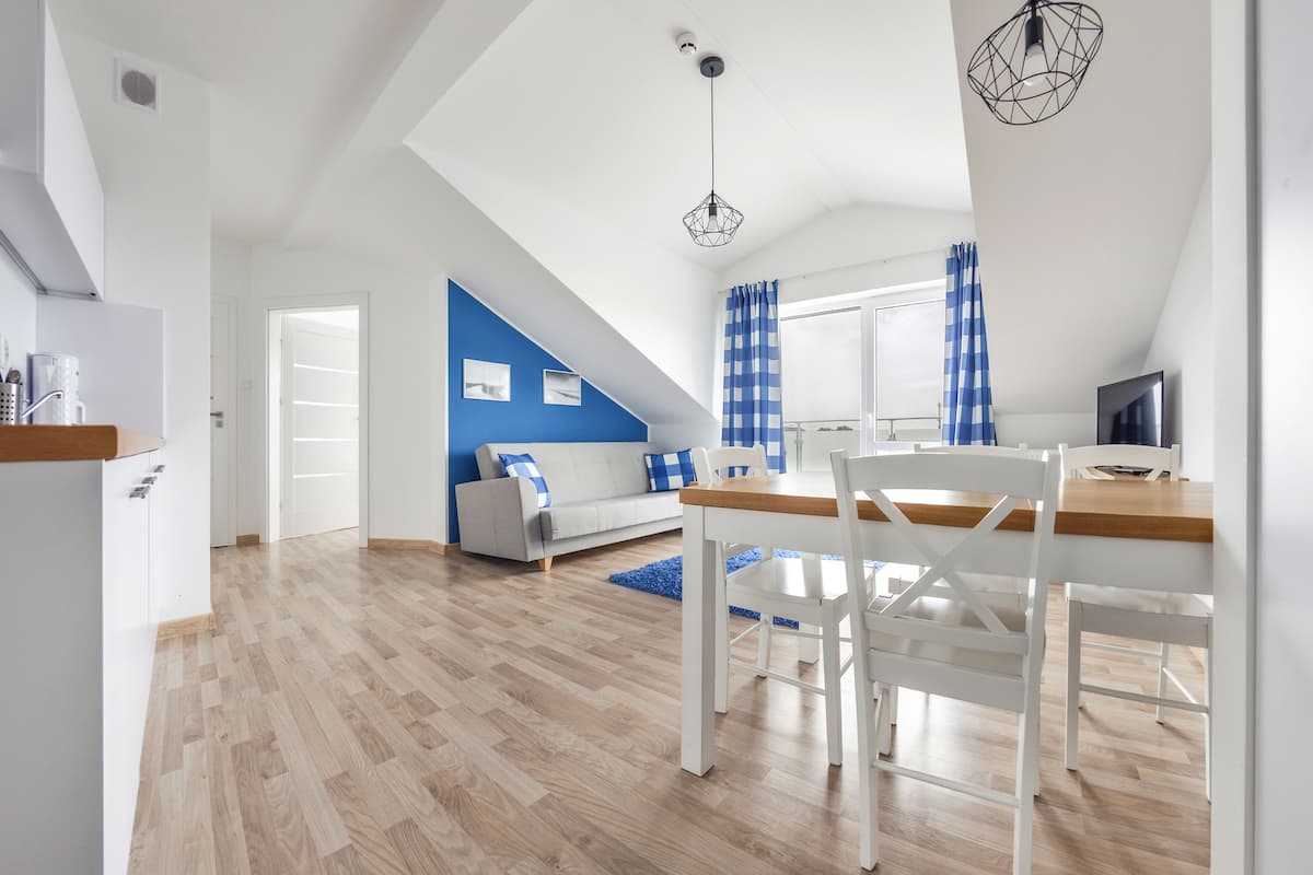 1 habitación, decoración personalizada y muebles diferentes