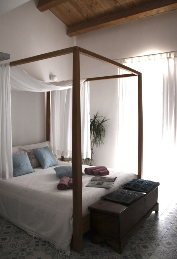 1 bedroom, premium bedding, down duvets, memory-foam beds