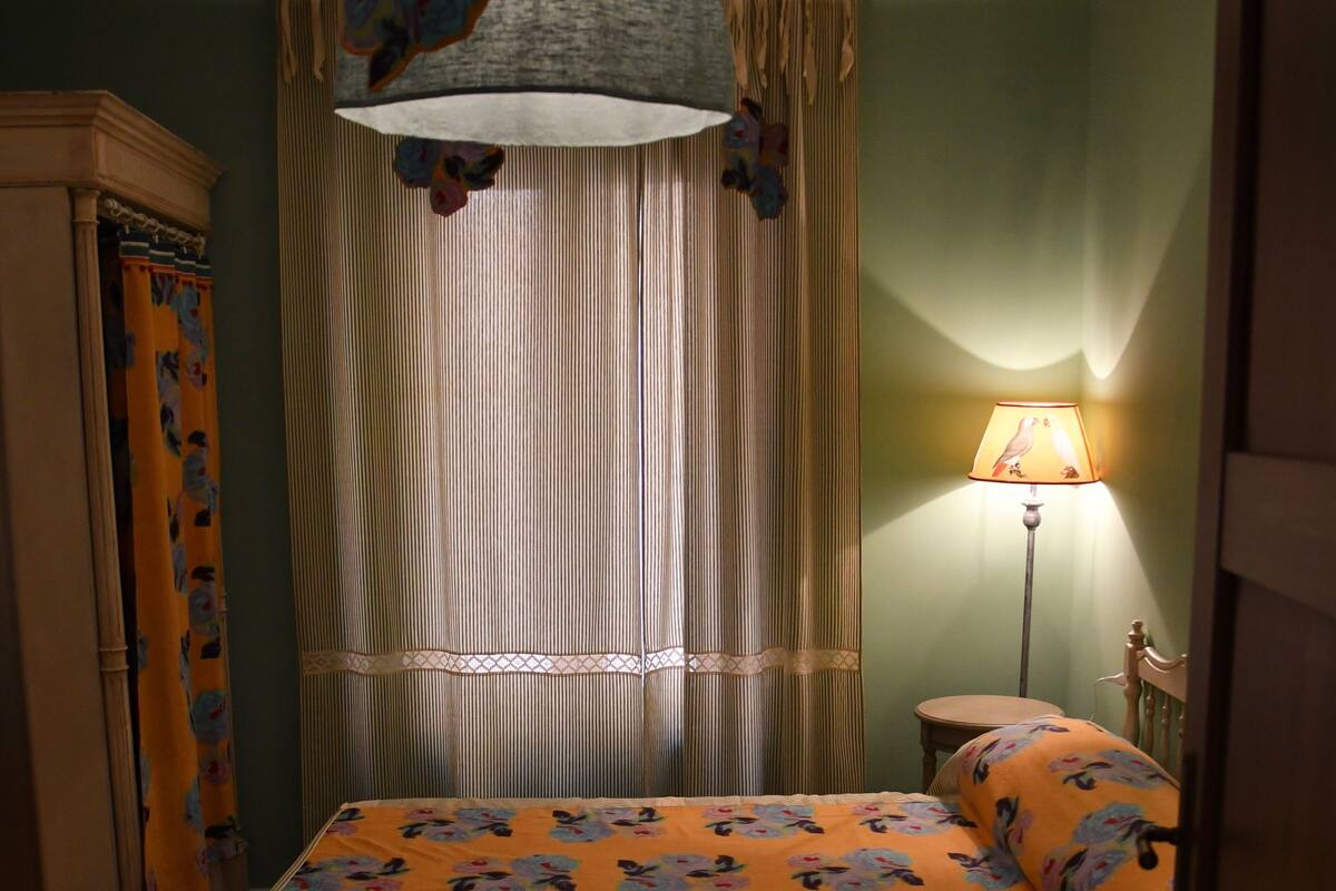 Comfort Room (Giada) | Blackout drapes, WiFi (free), bed sheets