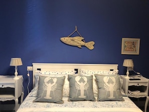 Blackout drapes, free WiFi, bed sheets - Le Stanze del Borgo (Nettuno)