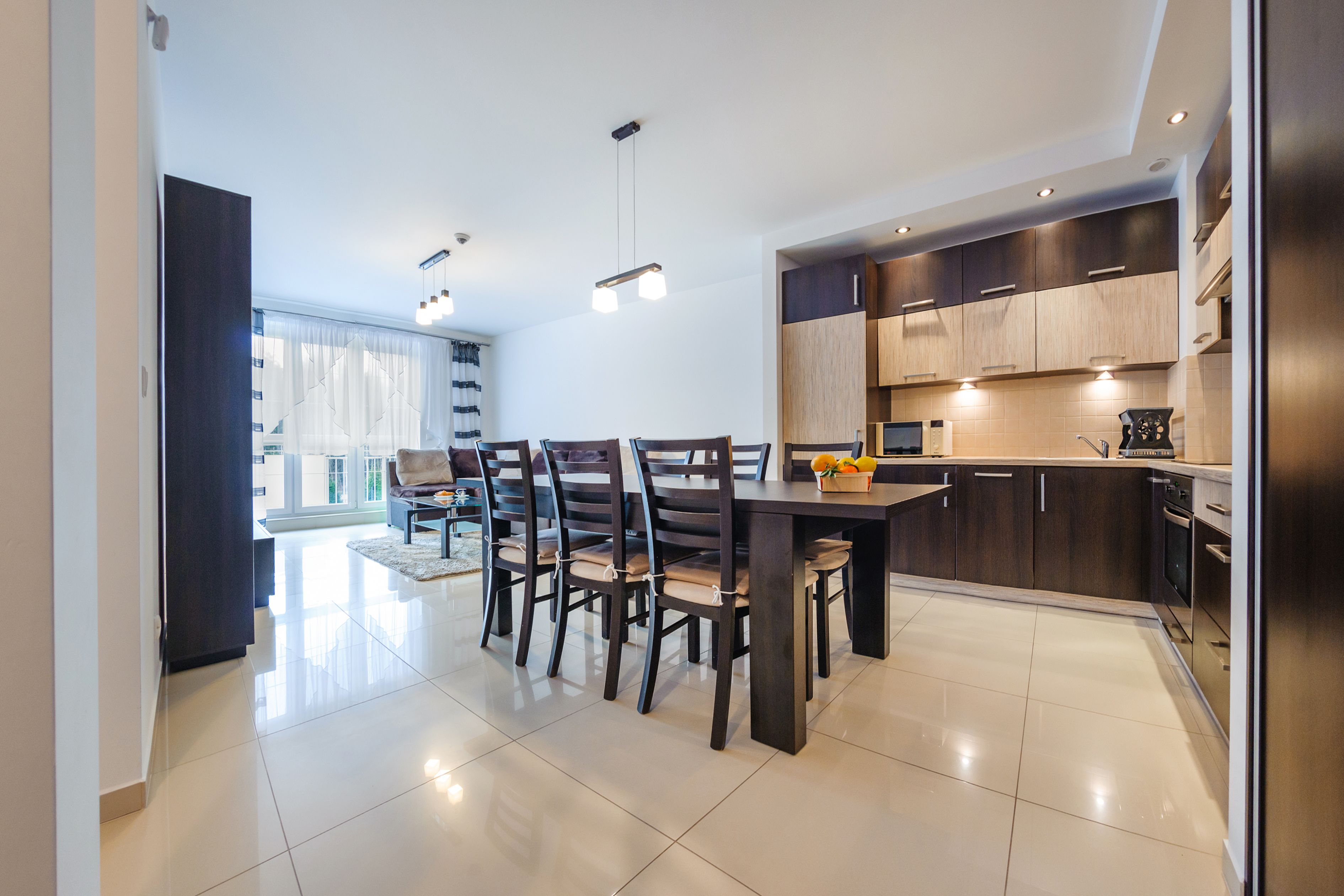 Apartamento (Spacerowa 12/16) | Cocina básica privada | Frigorífico, placa de cocina, hervidor eléctrico y utensilios de cocina