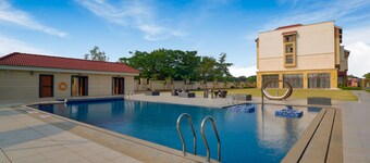 洛納瓦拉費爾恩安生態飯店