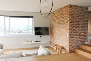 Design House, 3 Bedrooms, Non Smoking, Ocean View | Living area