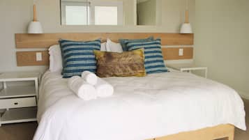 Design House, 3 Bedrooms, Non Smoking, Ocean View | 3 bedrooms, in-room safe, individually decorated, individually furnished