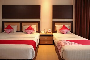 Superior Suite | 1 bedroom, desk, laptop workspace, free WiFi - Hotel O Bumi Malaya (Medan)