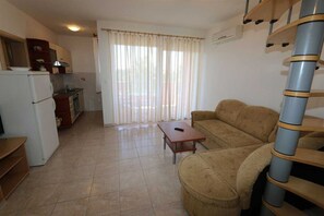 TV - Apartment Dudovic Darko nr 5 (Silo - island Krk)