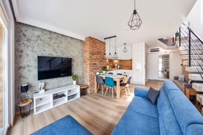 Apartment (79B/3B) | Decoración individual y mobiliario individual