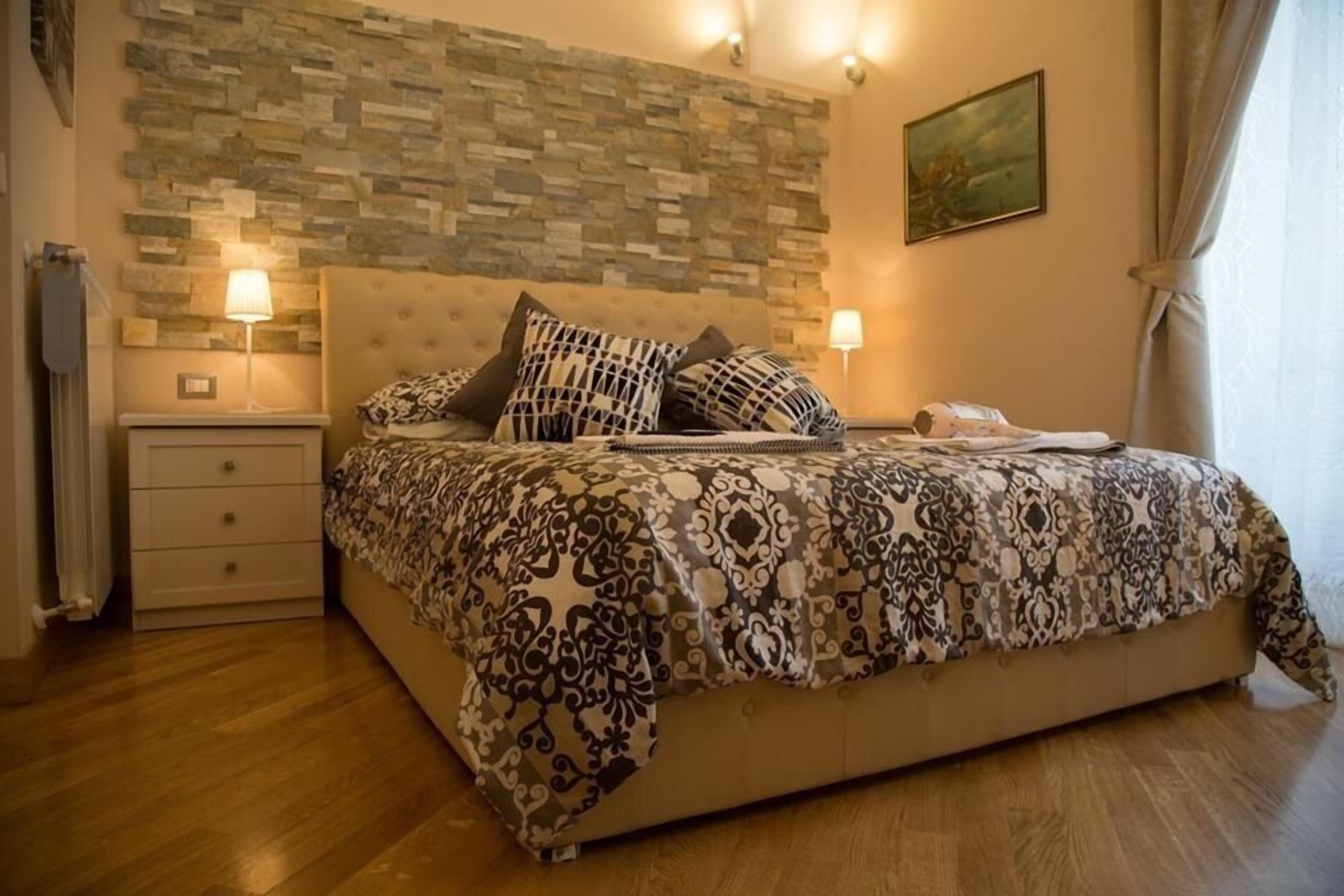 Chambre Double (Tortora)