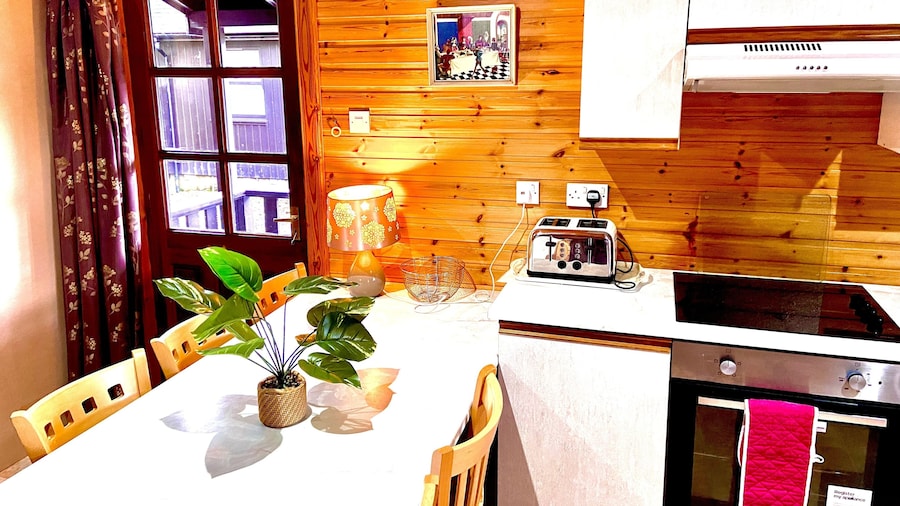 Braemar Lodge Cabins