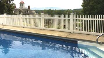 Seasonal outdoor pool, open 6:00 AM to 9:30 PM, sun loungers