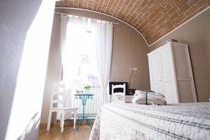 Double Room | Room amenity - Le Erbe Guest House (Viterbo)