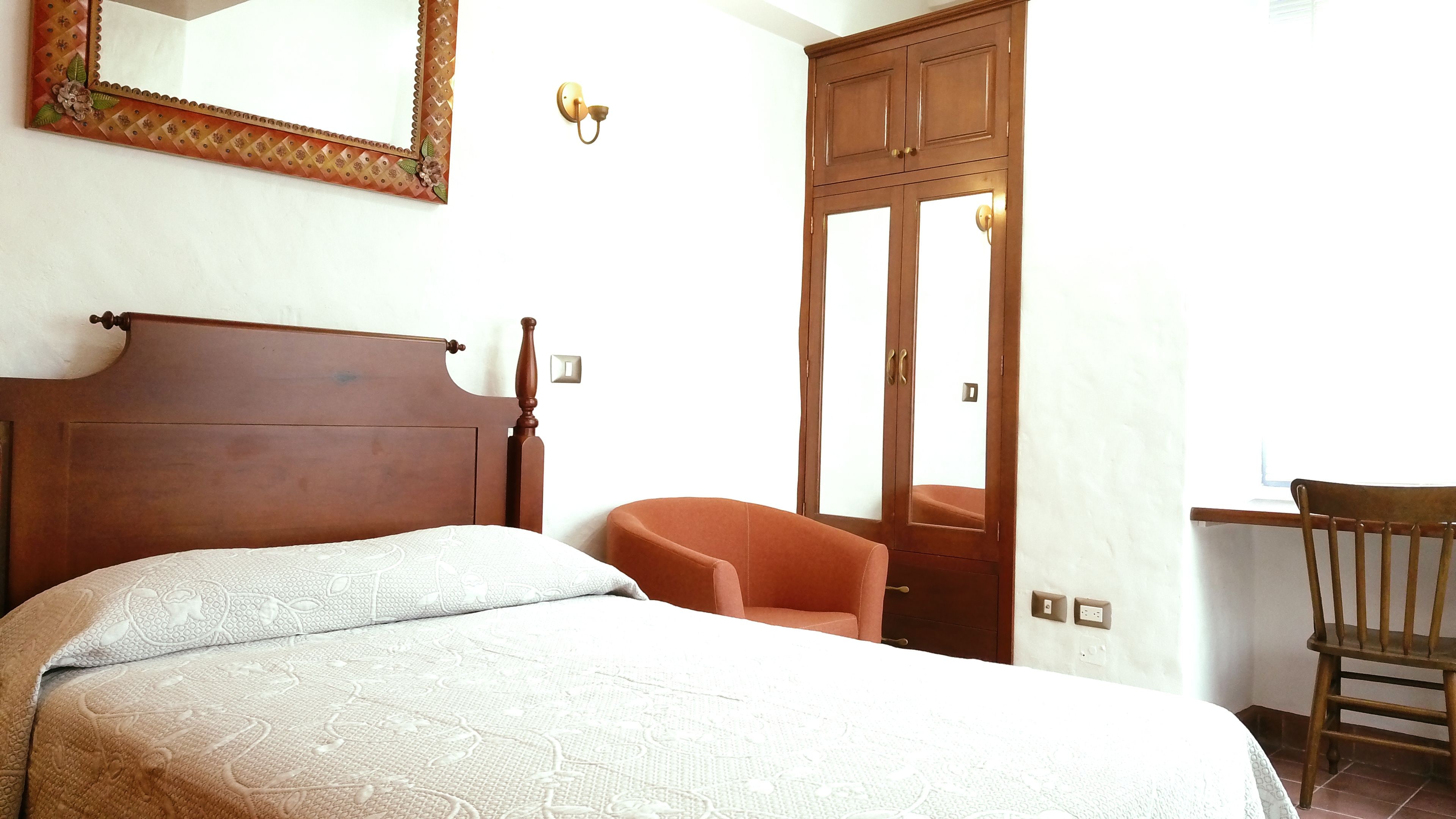 Habitación doble | Ropa de cama hipoalergénica y decoración personalizada 