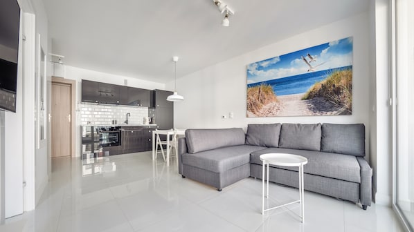 Apartment (225J) | Living area | Flat-screen TV - Apartamenty Sun&Snow Bursztynowe Osiedle (Stegna)