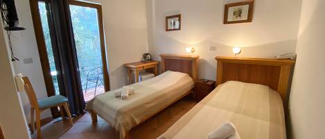 1 chambre, accès Internet, draps fournis