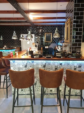 Bar (on property) - Hotel El Capitan (Schermbeck)