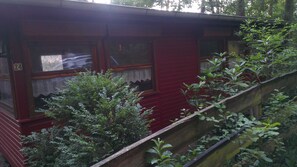 المنطقة المحيطة بالمنشأة