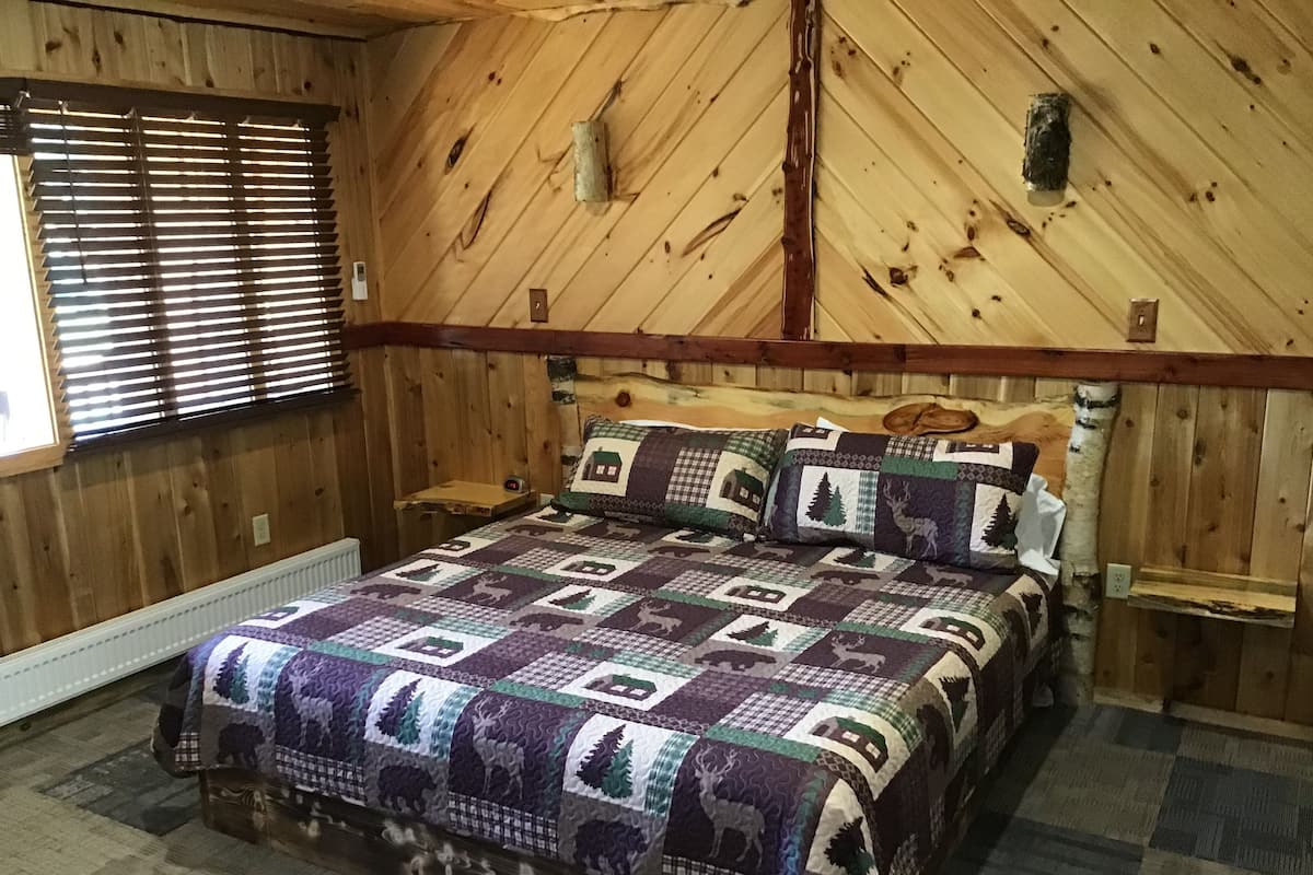 Comfort Double Room, Mountain View | Langsir/tirai gelap terus, seterika/papan seterika