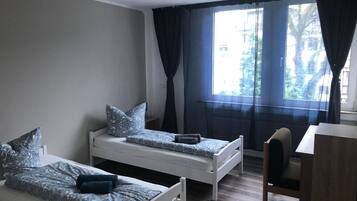 Apartment | Free WiFi, bed sheets