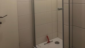 Bathroom - 4-Raum Ferienwohnung Essen (Essen)