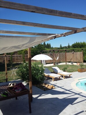 Property grounds - Ideally located between Alpilles, Lubéron, Camargue and Occitanie (Aramon)