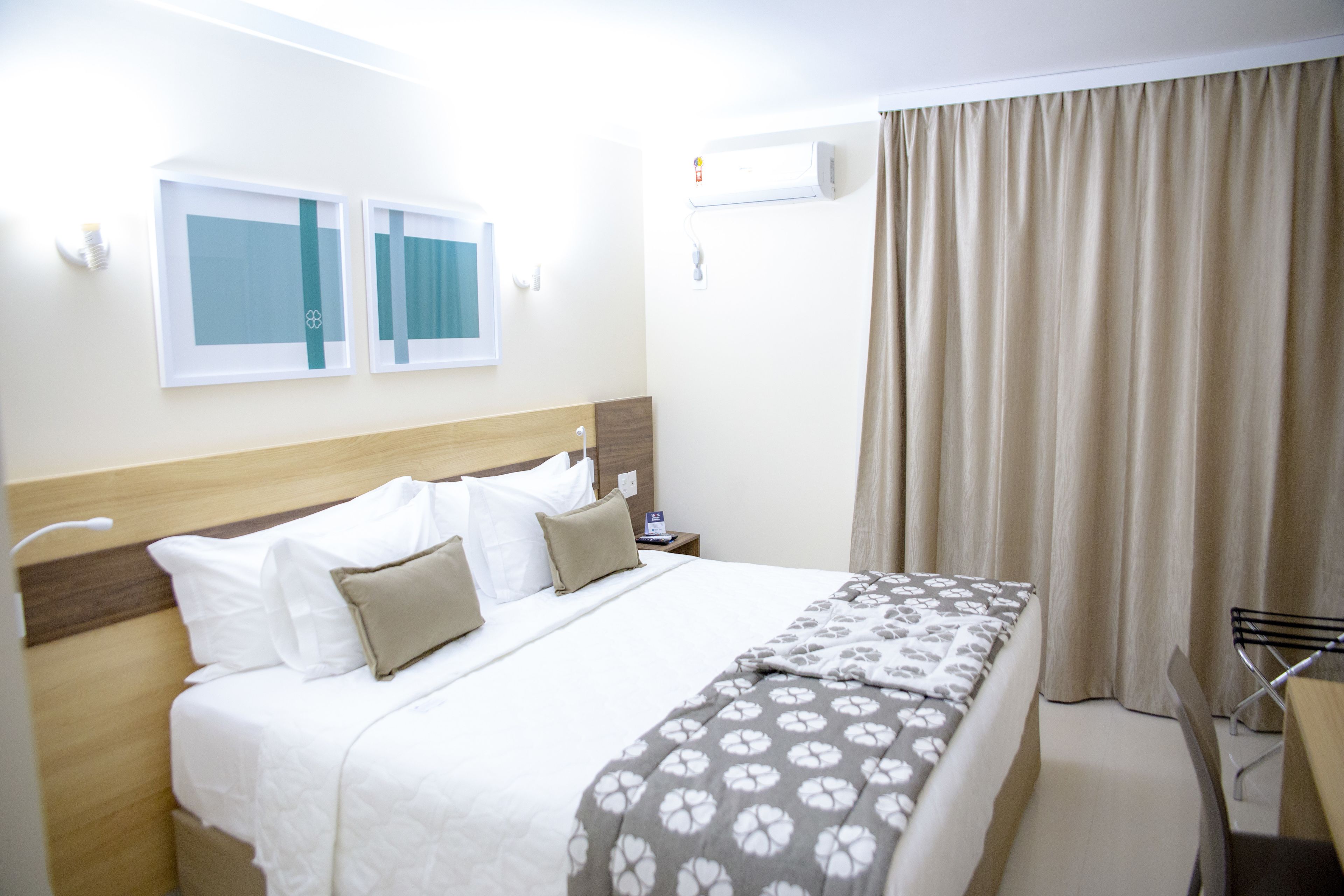 classic apartment | minibar, in-room safe, desk, laptop workspace