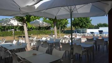 Breakfast, lunch, dinner served; Spanish cuisine