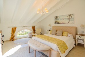 3 chambres, fer et planche à repasser, lit parapluie, Wi-Fi gratuit