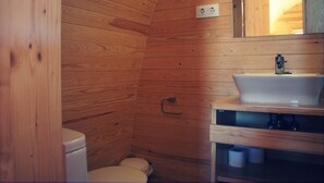 Bungalow, 1 camera da letto (Iglu) | Bagno | Doccia, asciugamani, carta igienica