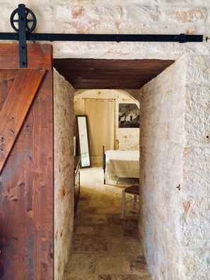 2 Schlafzimmer, Schreibtisch, Bügeleisen/Bügelbrett, Reisekinderbett