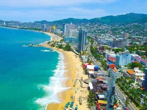 ใกล้ชายหาด