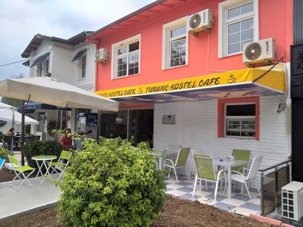 Property grounds - Turunç Hostel Cafe Fethiye (Fethiye)