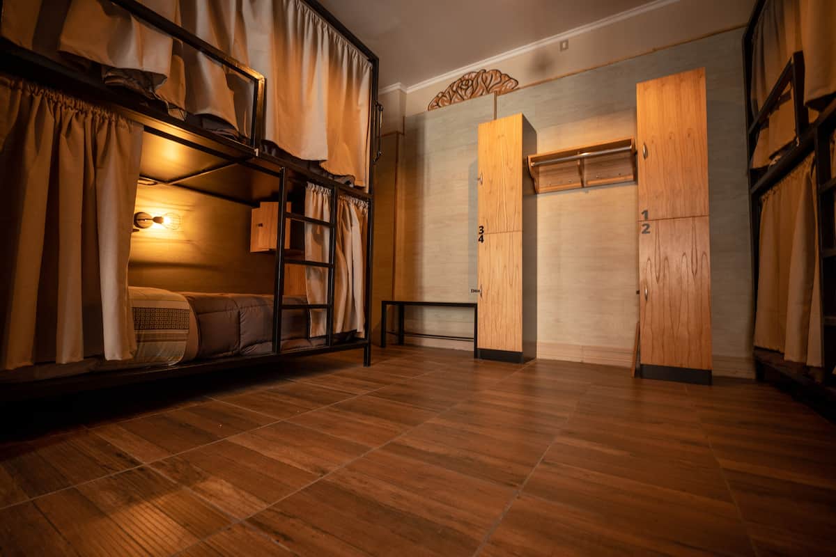Shared Dormitory, Mixed Dorm, Shared Bathroom (N° 9 - Gustavo Cerati - 12 People) | Premium bedding, in-room safe, individually decorated