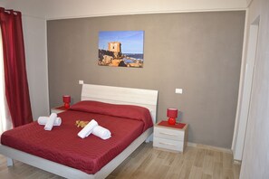 Egyptian cotton sheets, premium bedding, memory-foam beds, minibar - B&B Stella Maris Trapani Centro (Trapani)