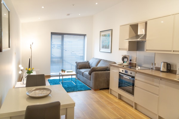 Executive Apartment | Living area | Smart TV