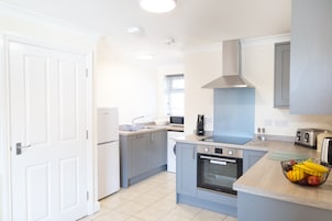 商务公寓 | 私人厨房 | 大冰箱、烤箱、炉灶、洗碗机