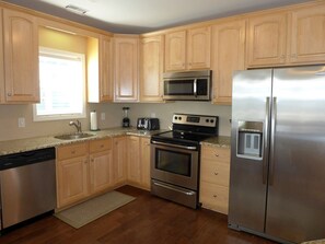 House | Private kitchen | Dining tables - Oc822 Wesley Ave-2 (Ocean City)
