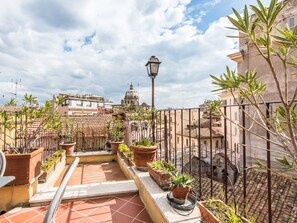 Terrace/patio - RSH Pallaro Terrace Stunning View (Rome)