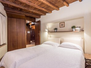 Apartment, 2 Bedrooms | 2 bedrooms, iron/ironing board, WiFi - RSH Elegant Apartment Campo dei Fiori (Rome)