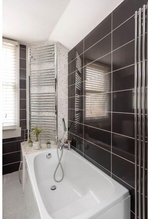 Casa superior, bany privat, vistes a la ciutat (Wilsons Townhouse ) | Bany