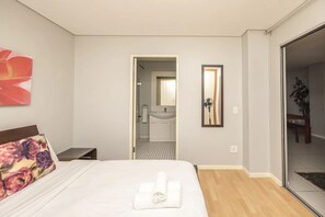 Apartamento (2 Bedrooms) | 2 dormitorios y espacio para trabajar con un portátil