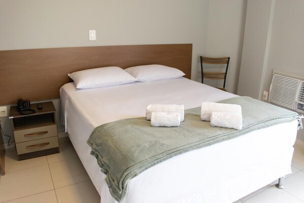 Minibar, cortinas blackout, wifi gratis y ropa de cama 