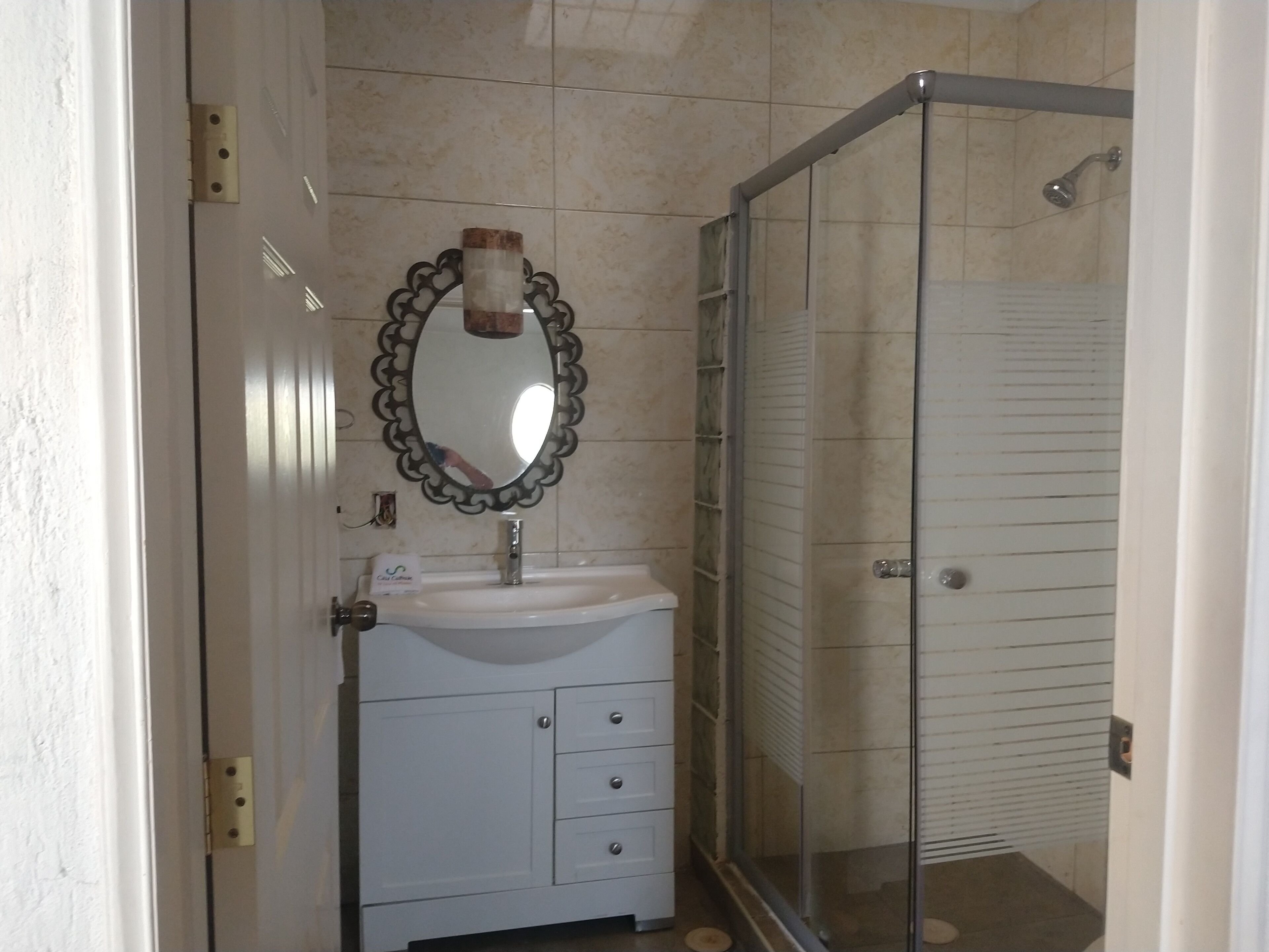 quetzali | bathroom shower