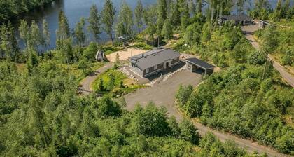 Riemukaari by Interhome