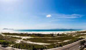 Una playa cerca
