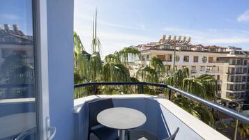 City-Apartment, Stadtblick | Balkon