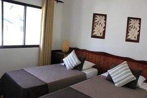 Zimmersafe, Schreibtisch, Bügeleisen/Bügelbrett, kostenloses WLAN