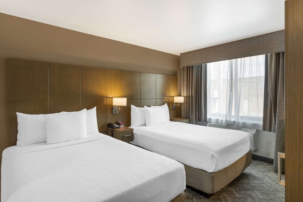 standard room, 2 double beds, non smoking, refrigerator | 1 bedroom, hypo-allergenic bedding, individually decorated