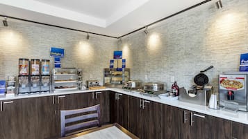 Free daily continental breakfast